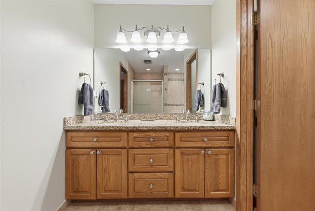 22326 HARBOR Lane, Council Bluffs, IA 51503