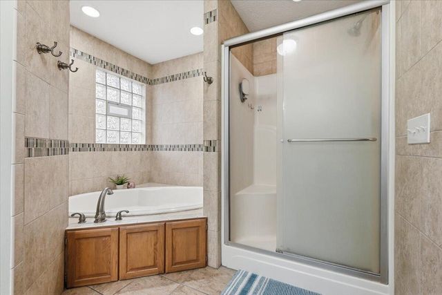 22326 HARBOR Lane, Council Bluffs, IA 51503