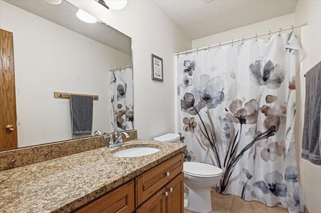 22326 HARBOR Lane, Council Bluffs, IA 51503