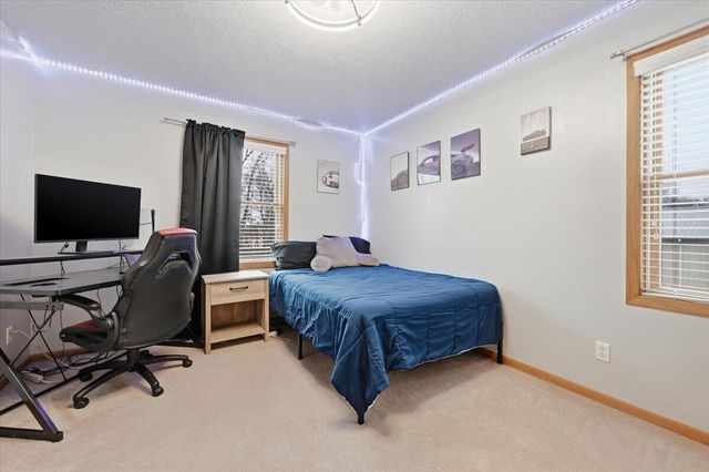 22326 HARBOR Lane, Council Bluffs, IA 51503