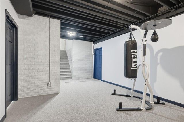 22326 HARBOR Lane, Council Bluffs, IA 51503