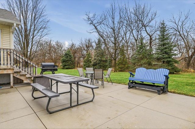 22326 HARBOR Lane, Council Bluffs, IA 51503