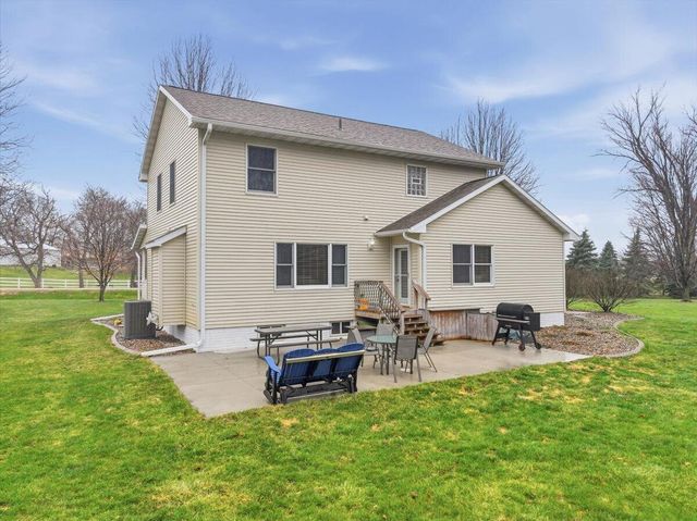 22326 HARBOR Lane, Council Bluffs, IA 51503