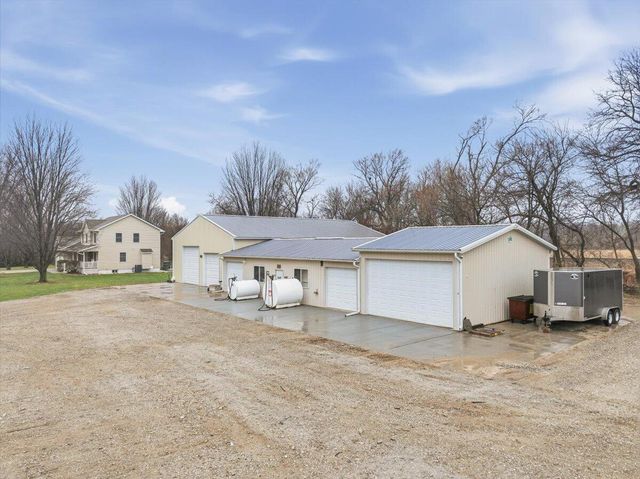 22326 HARBOR Lane, Council Bluffs, IA 51503