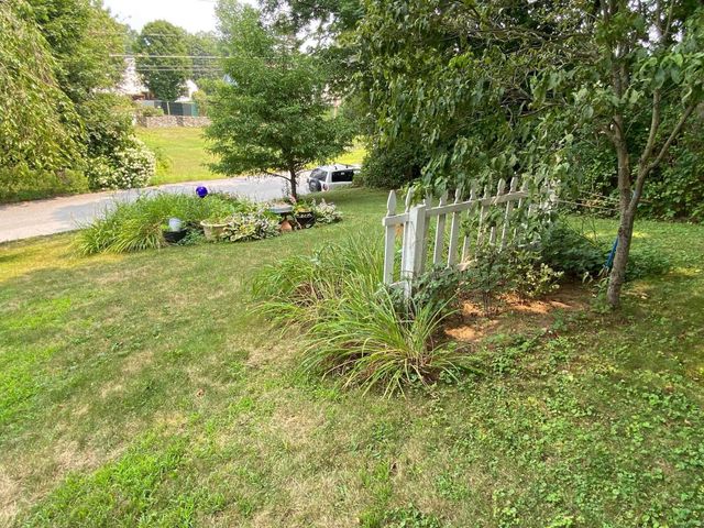 23 Southridge Street, Springfield, VT 05156