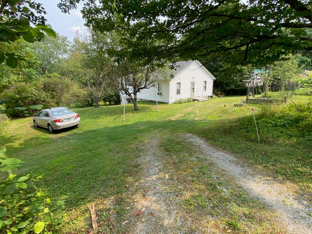 23 Southridge Street, Springfield, VT 05156