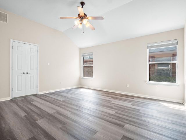 429 Falcon LN, Leander, TX 78641