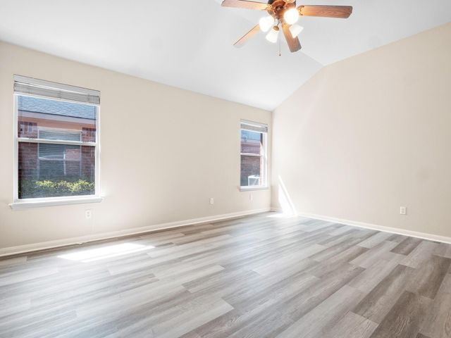 429 Falcon LN, Leander, TX 78641