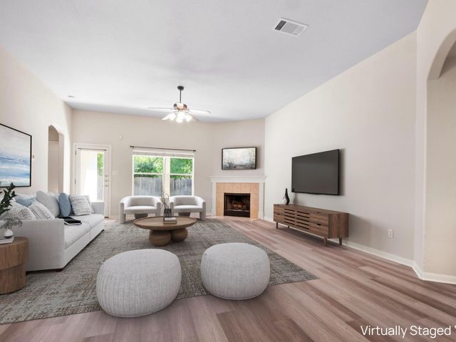 429 Falcon LN, Leander, TX 78641