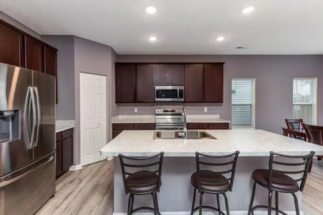 1594 Lewes Castle Drive, Grove City, OH 43123