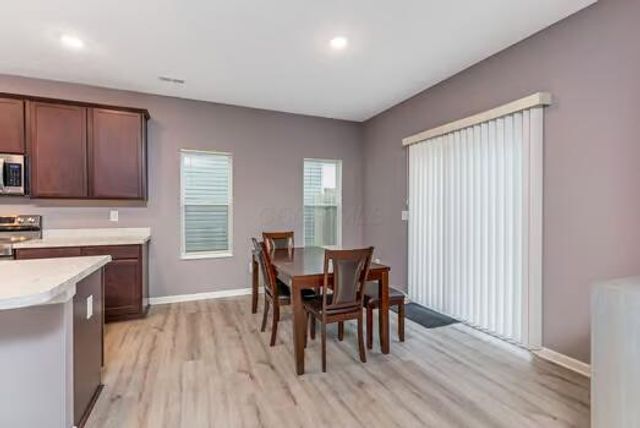 1594 Lewes Castle Drive, Grove City, OH 43123