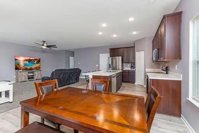 1594 Lewes Castle Drive, Grove City, OH 43123