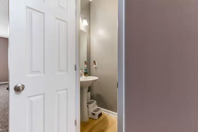 1594 Lewes Castle Drive, Grove City, OH 43123