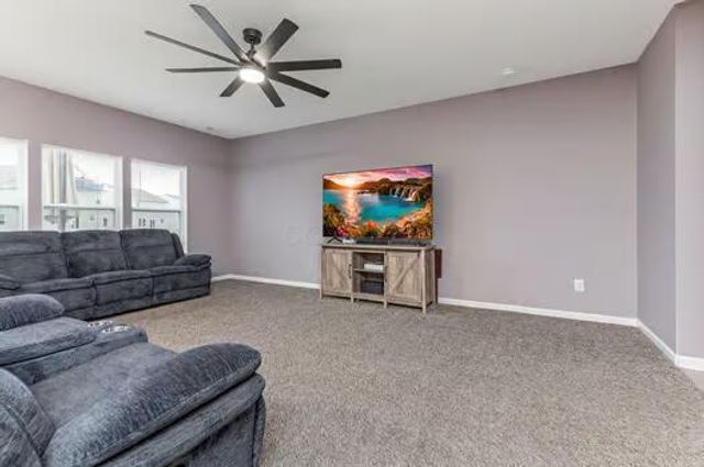 1594 Lewes Castle Drive, Grove City, OH 43123