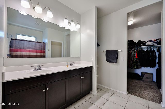 30960 W INDIANOLA Avenue, Buckeye, AZ 85396