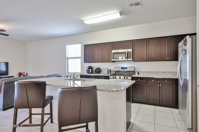 30960 W INDIANOLA Avenue, Buckeye, AZ 85396