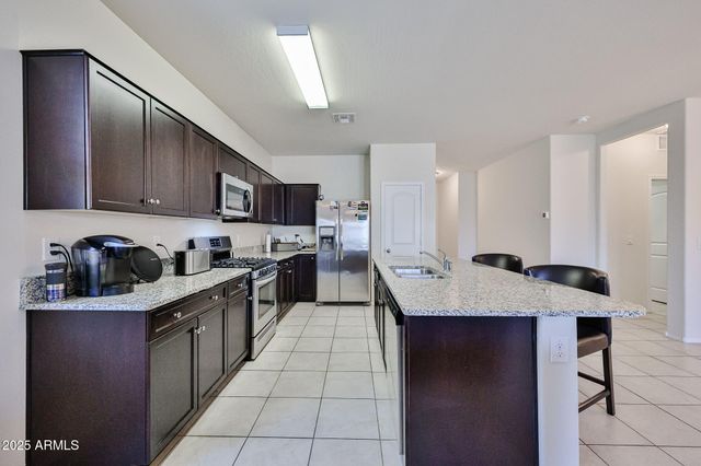 30960 W INDIANOLA Avenue, Buckeye, AZ 85396