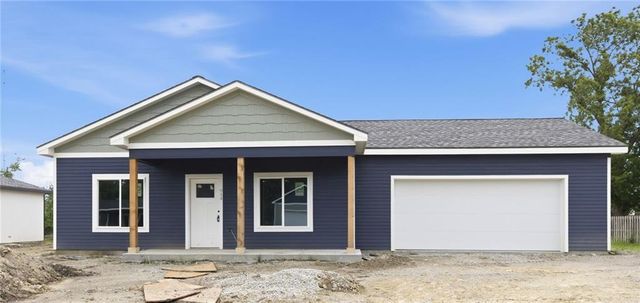 914 5th Street Terrace, Osawatomie, KS 66064