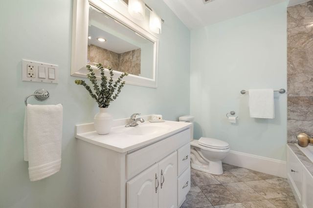 52 Cedar 1, Somerville, MA 02143