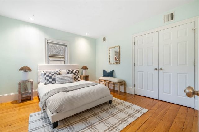 52 Cedar 1, Somerville, MA 02143