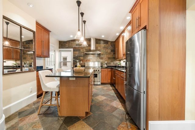 52 Cedar 1, Somerville, MA 02143