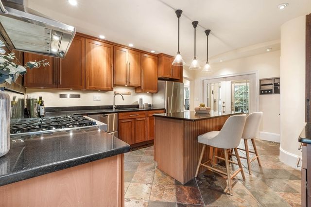 52 Cedar 1, Somerville, MA 02143