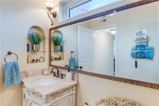 10461 El Dorado, Los Alamitos, CA 90720