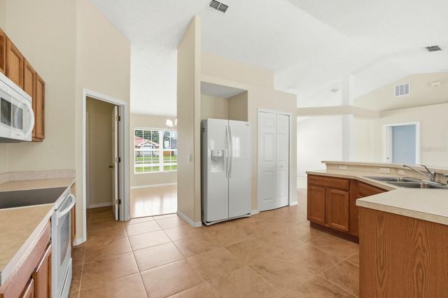 33 BROWNSTONE LANE, Palm Coast, FL 32137