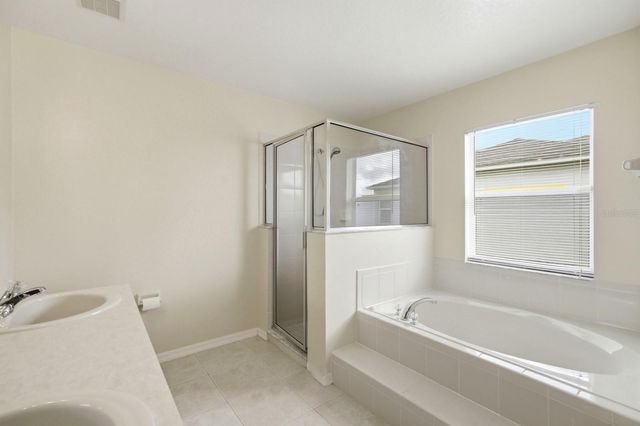 33 BROWNSTONE LANE, Palm Coast, FL 32137