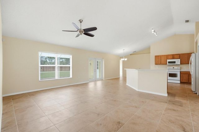 33 BROWNSTONE LANE, Palm Coast, FL 32137