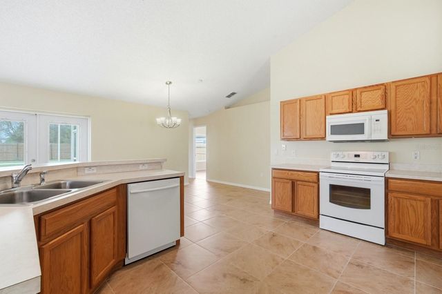 33 BROWNSTONE LANE, Palm Coast, FL 32137