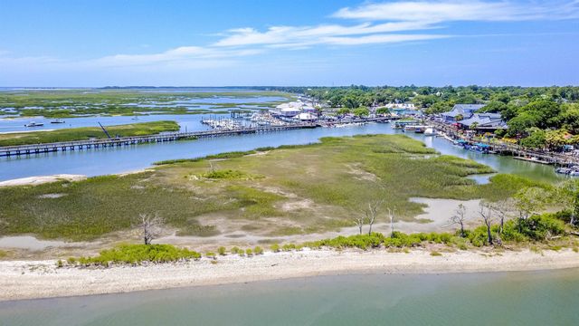 454 Willcox Ave., Murrells Inlet, SC 29576