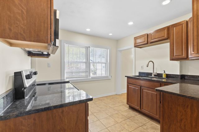 2005 19th Avenue NE, Minneapolis, MN 55418