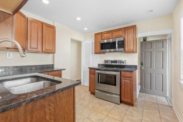 2005 19th Avenue NE, Minneapolis, MN 55418