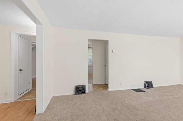 2005 19th Avenue NE, Minneapolis, MN 55418