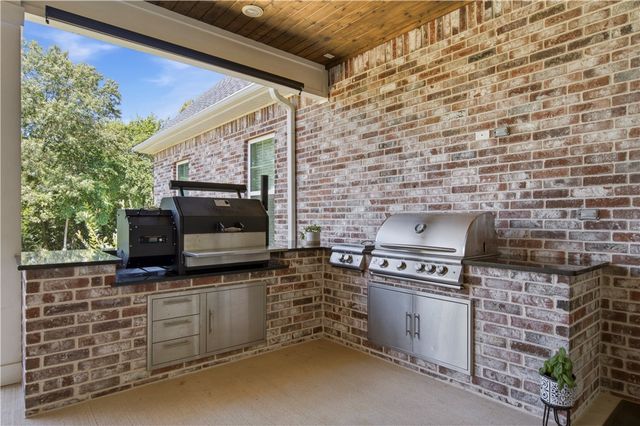 3385 Sweet Osage Lane, Fayetteville, AR 72704