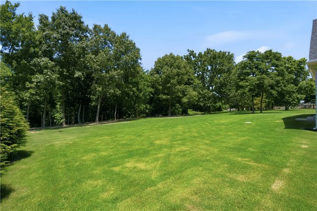 3385 Sweet Osage Lane, Fayetteville, AR 72704