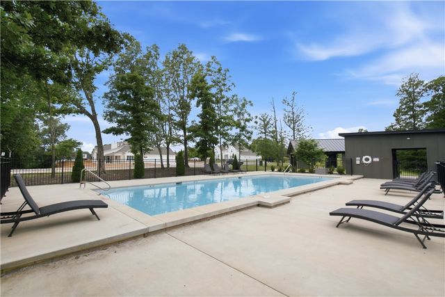 3385 Sweet Osage Lane, Fayetteville, AR 72704