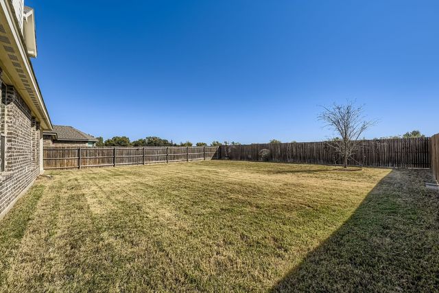 124 Independence Drive, Joshua, TX 76058