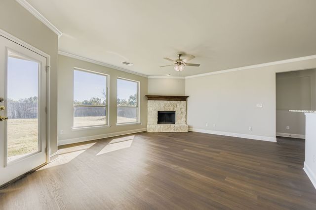124 Independence Drive, Joshua, TX 76058