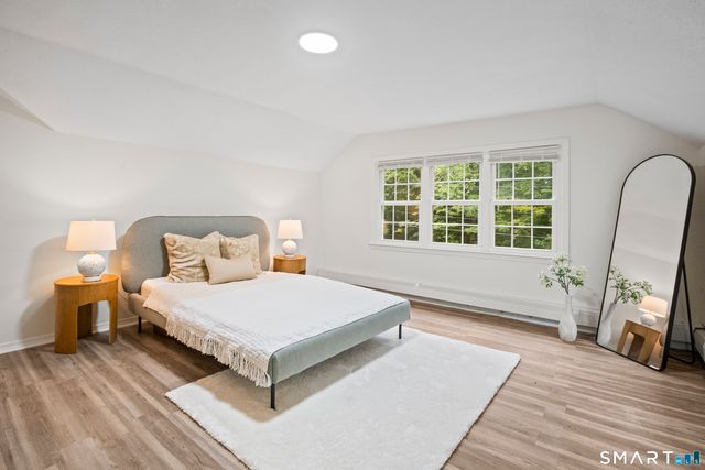 49 Old Middle Road, Brookfield, CT 06804