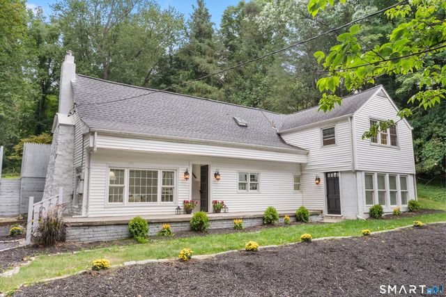 49 Old Middle Road, Brookfield, CT 06804
