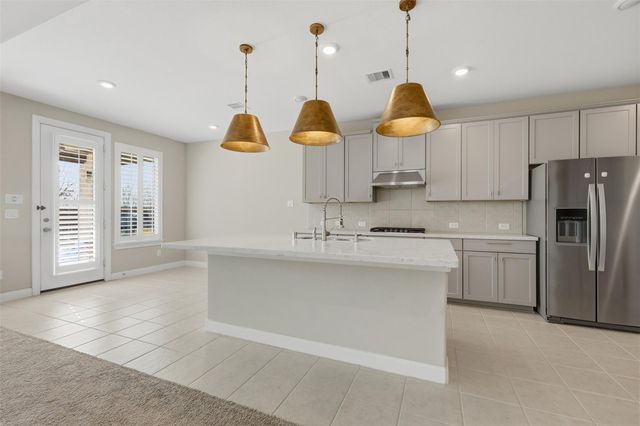 2207 Silver Canyon Lane, Richmond, TX 77469