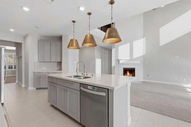 2207 Silver Canyon Lane, Richmond, TX 77469