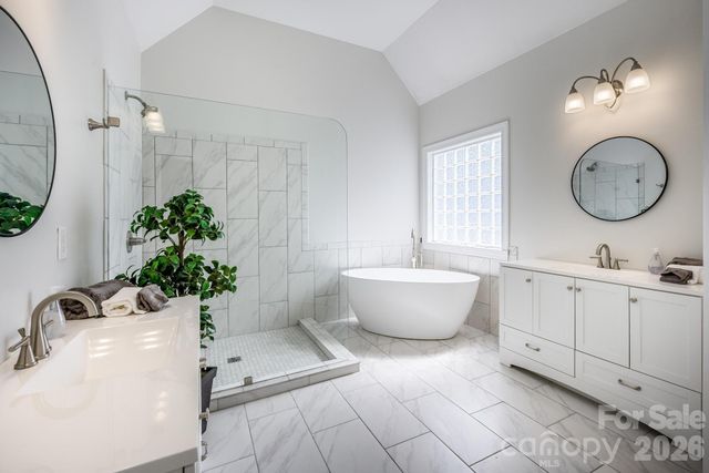 7867 Golf Course Drive N, Denver, NC 28037