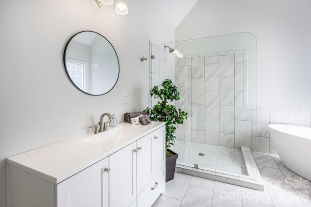 7867 Golf Course Drive N, Denver, NC 28037