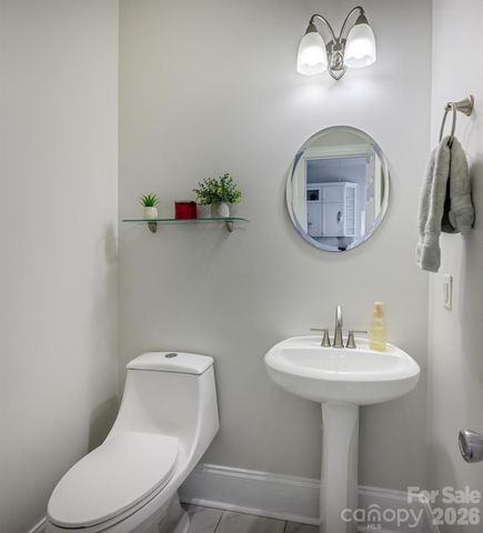 7867 Golf Course Drive N, Denver, NC 28037