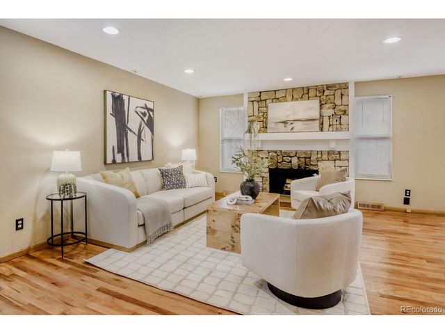 5753 S Lansing Ct, Englewood, CO 80111