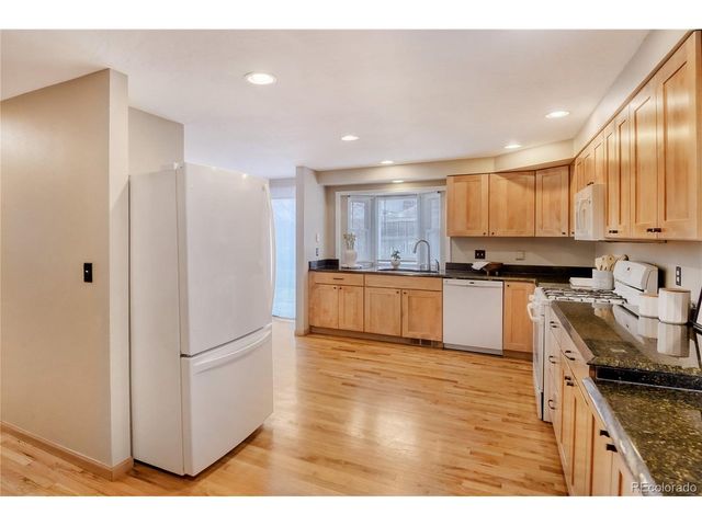 5753 S Lansing Ct, Englewood, CO 80111