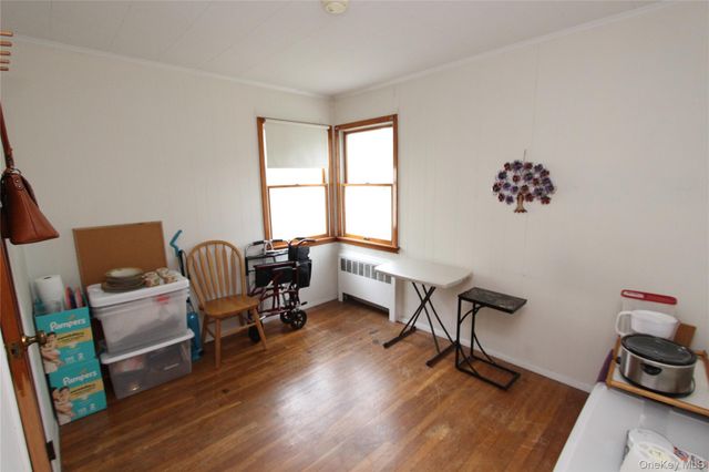 42 5th Avenue S, Huntington Station, NY 11746